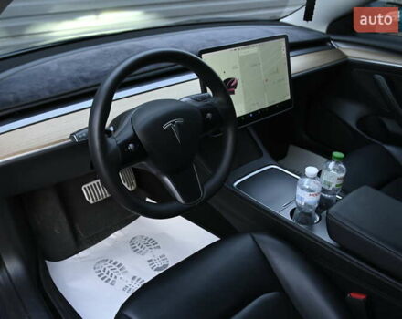 Серый Тесла Модель 3, объемом двигателя 0 л и пробегом 84 тыс. км за 22500 $, фото 25 на Automoto.ua