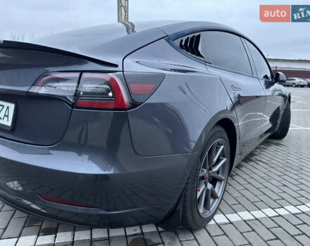 Сірий Тесла Модель 3, об'ємом двигуна 0 л та пробігом 95 тис. км за 21500 $, фото 18 на Automoto.ua