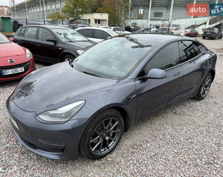 Серый Тесла Модель 3, объемом двигателя 0 л и пробегом 75 тыс. км за 20700 $, фото 5 на Automoto.ua