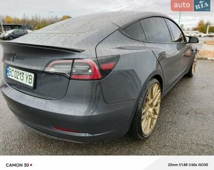 Серый Тесла Модель 3, объемом двигателя 0 л и пробегом 46 тыс. км за 18200 $, фото 4 на Automoto.ua