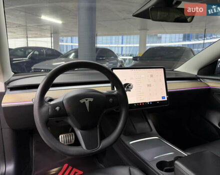 Серый Тесла Модель 3, объемом двигателя 0 л и пробегом 54 тыс. км за 24900 $, фото 24 на Automoto.ua
