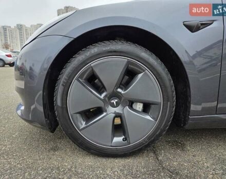 Серый Тесла Модель 3, объемом двигателя 0 л и пробегом 54 тыс. км за 21500 $, фото 8 на Automoto.ua