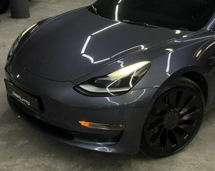 Серый Тесла Модель 3, объемом двигателя 0 л и пробегом 54 тыс. км за 24900 $, фото 5 на Automoto.ua