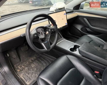 Сірий Тесла Модель 3, об'ємом двигуна 0 л та пробігом 57 тис. км за 13900 $, фото 8 на Automoto.ua