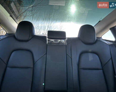 Сірий Тесла Модель 3, об'ємом двигуна 0 л та пробігом 73 тис. км за 34900 $, фото 19 на Automoto.ua