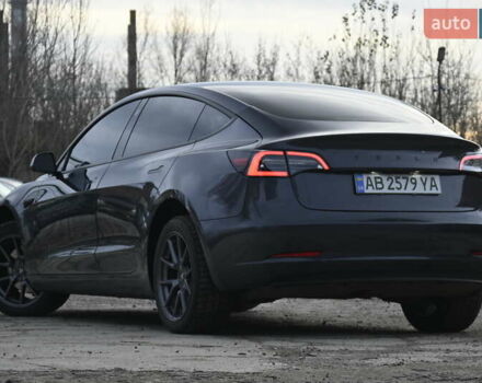 Серый Тесла Модель 3, объемом двигателя 0 л и пробегом 84 тыс. км за 22500 $, фото 10 на Automoto.ua