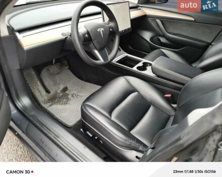 Серый Тесла Модель 3, объемом двигателя 0 л и пробегом 46 тыс. км за 18200 $, фото 8 на Automoto.ua