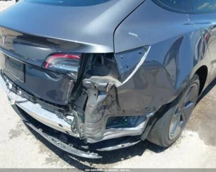 Сірий Тесла Модель 3, об'ємом двигуна 0 л та пробігом 61 тис. км за 7200 $, фото 5 на Automoto.ua