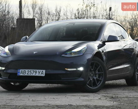Серый Тесла Модель 3, объемом двигателя 0 л и пробегом 84 тыс. км за 22500 $, фото 7 на Automoto.ua