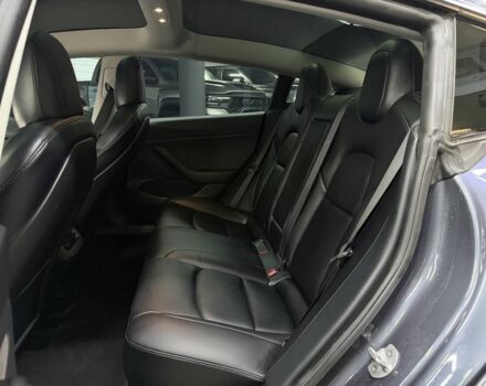 Серый Тесла Модель 3, объемом двигателя 0 л и пробегом 54 тыс. км за 24900 $, фото 18 на Automoto.ua