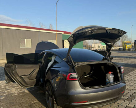 Серый Тесла Модель 3, объемом двигателя 0 л и пробегом 50 тыс. км за 24500 $, фото 9 на Automoto.ua