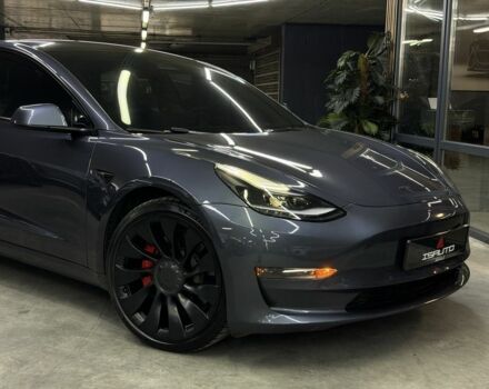 Серый Тесла Модель 3, объемом двигателя 0 л и пробегом 54 тыс. км за 24900 $, фото 3 на Automoto.ua