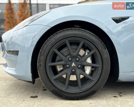 Серый Тесла Модель 3, объемом двигателя 0 л и пробегом 68 тыс. км за 19500 $, фото 8 на Automoto.ua