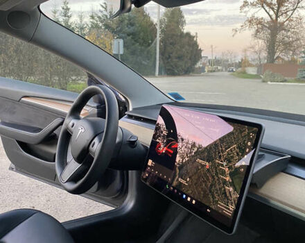 Сірий Тесла Модель 3, об'ємом двигуна 0 л та пробігом 98 тис. км за 19500 $, фото 43 на Automoto.ua