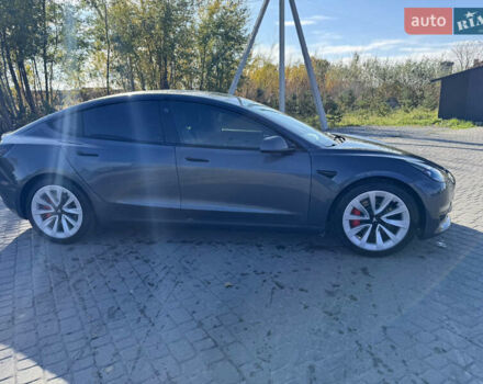 Серый Тесла Модель 3, объемом двигателя 0 л и пробегом 190 тыс. км за 20900 $, фото 3 на Automoto.ua