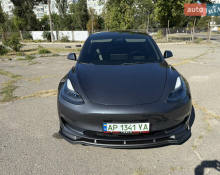 Серый Тесла Модель 3, объемом двигателя 0 л и пробегом 120 тыс. км за 16900 $, фото 2 на Automoto.ua