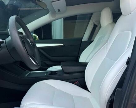 Сірий Тесла Модель 3, об'ємом двигуна 0 л та пробігом 37 тис. км за 12500 $, фото 8 на Automoto.ua