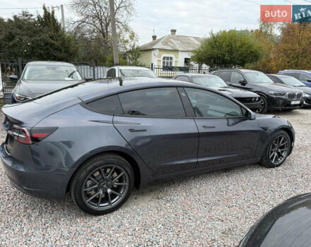 Серый Тесла Модель 3, объемом двигателя 0 л и пробегом 75 тыс. км за 20700 $, фото 10 на Automoto.ua