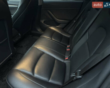 Сірий Тесла Модель 3, об'ємом двигуна 0 л та пробігом 95 тис. км за 21500 $, фото 23 на Automoto.ua