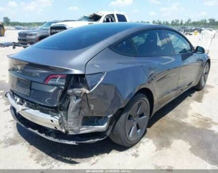 Сірий Тесла Модель 3, об'ємом двигуна 0 л та пробігом 61 тис. км за 7200 $, фото 3 на Automoto.ua