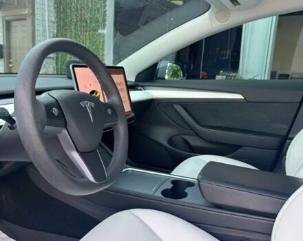 Сірий Тесла Модель 3, об'ємом двигуна 0 л та пробігом 37 тис. км за 12500 $, фото 10 на Automoto.ua