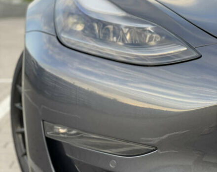 Серый Тесла Модель 3, объемом двигателя 0 л и пробегом 58 тыс. км за 35900 $, фото 12 на Automoto.ua