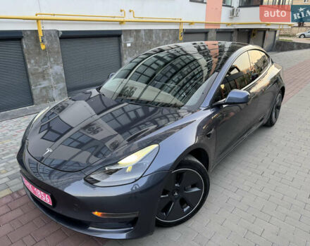 Серый Тесла Модель 3, объемом двигателя 0 л и пробегом 239 тыс. км за 15300 $, фото 4 на Automoto.ua