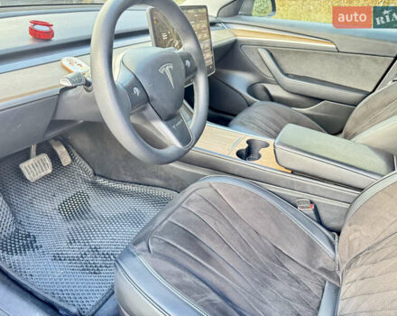 Сірий Тесла Модель 3, об'ємом двигуна 0 л та пробігом 105 тис. км за 20900 $, фото 9 на Automoto.ua
