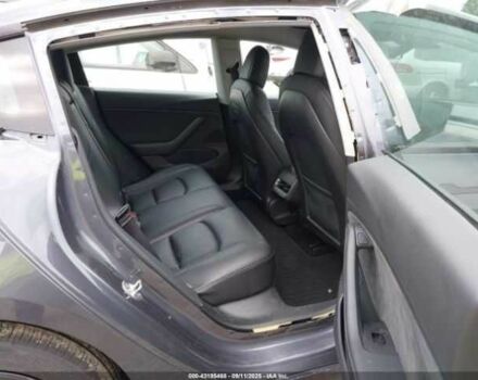 Сірий Тесла Модель 3, об'ємом двигуна 0 л та пробігом 67 тис. км за 8000 $, фото 7 на Automoto.ua