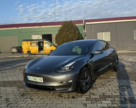 Серый Тесла Модель 3, объемом двигателя 0 л и пробегом 50 тыс. км за 24500 $, фото 5 на Automoto.ua