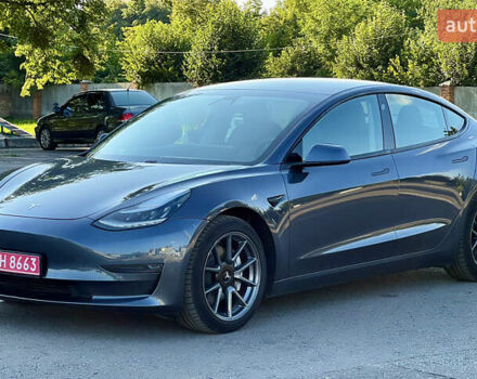 Серый Тесла Модель 3, объемом двигателя 0 л и пробегом 51 тыс. км за 20800 $, фото 11 на Automoto.ua