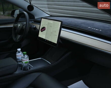 Серый Тесла Модель 3, объемом двигателя 0 л и пробегом 84 тыс. км за 22500 $, фото 34 на Automoto.ua