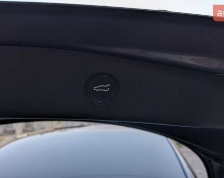 Серый Тесла Модель 3, объемом двигателя 0 л и пробегом 23 тыс. км за 19500 $, фото 4 на Automoto.ua