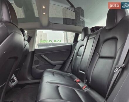 Серый Тесла Модель 3, объемом двигателя 0 л и пробегом 54 тыс. км за 21500 $, фото 11 на Automoto.ua