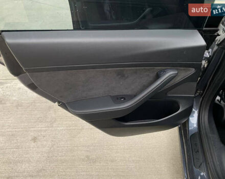 Сірий Тесла Модель 3, об'ємом двигуна 0 л та пробігом 151 тис. км за 14600 $, фото 32 на Automoto.ua