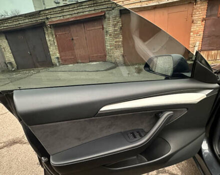 Серый Тесла Модель 3, объемом двигателя 0 л и пробегом 36 тыс. км за 25800 $, фото 9 на Automoto.ua