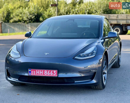 Серый Тесла Модель 3, объемом двигателя 0 л и пробегом 51 тыс. км за 20800 $, фото 4 на Automoto.ua