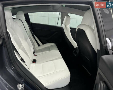 Серый Тесла Модель 3, объемом двигателя 0 л и пробегом 32 тыс. км за 25500 $, фото 17 на Automoto.ua