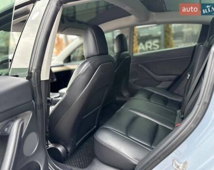 Серый Тесла Модель 3, объемом двигателя 0 л и пробегом 68 тыс. км за 19500 $, фото 33 на Automoto.ua