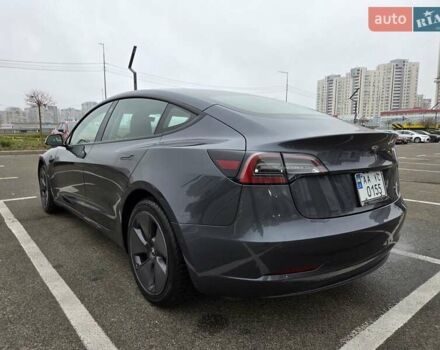 Серый Тесла Модель 3, объемом двигателя 0 л и пробегом 54 тыс. км за 21500 $, фото 4 на Automoto.ua