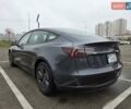 Серый Тесла Модель 3, объемом двигателя 0 л и пробегом 54 тыс. км за 21200 $, фото 4 на Automoto.ua