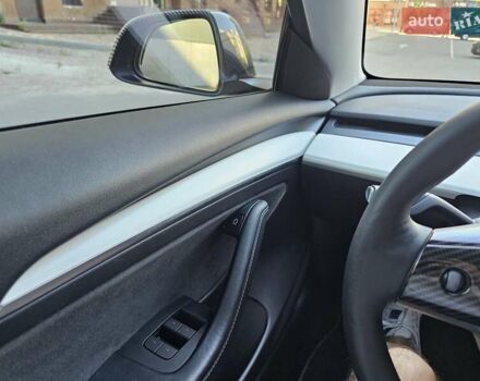 Сірий Тесла Модель 3, об'ємом двигуна 0 л та пробігом 68 тис. км за 26999 $, фото 25 на Automoto.ua