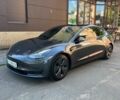 Серый Тесла Модель 3, объемом двигателя 0 л и пробегом 75 тыс. км за 17700 $, фото 3 на Automoto.ua