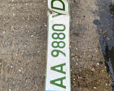 Серый Тесла Модель 3, объемом двигателя 0 л и пробегом 52 тыс. км за 10500 $, фото 11 на Automoto.ua