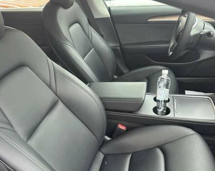Серый Тесла Модель 3, объемом двигателя 0 л и пробегом 37 тыс. км за 17500 $, фото 13 на Automoto.ua