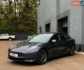 Серый Тесла Модель 3, объемом двигателя 0 л и пробегом 131 тыс. км за 21500 $, фото 2 на Automoto.ua