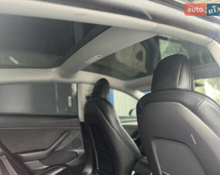 Серый Тесла Модель 3, объемом двигателя 0 л и пробегом 71 тыс. км за 20500 $, фото 12 на Automoto.ua