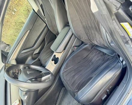 Сірий Тесла Модель 3, об'ємом двигуна 0 л та пробігом 105 тис. км за 20900 $, фото 13 на Automoto.ua