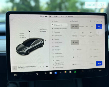 Серый Тесла Модель 3, объемом двигателя 0 л и пробегом 19 тыс. км за 23500 $, фото 21 на Automoto.ua
