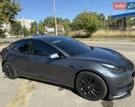 Серый Тесла Модель 3, объемом двигателя 0 л и пробегом 120 тыс. км за 16900 $, фото 3 на Automoto.ua